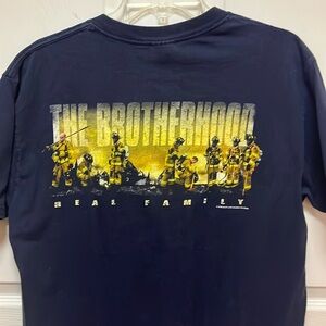 👕4/$10👚 Firefighter T-shirt, Size L